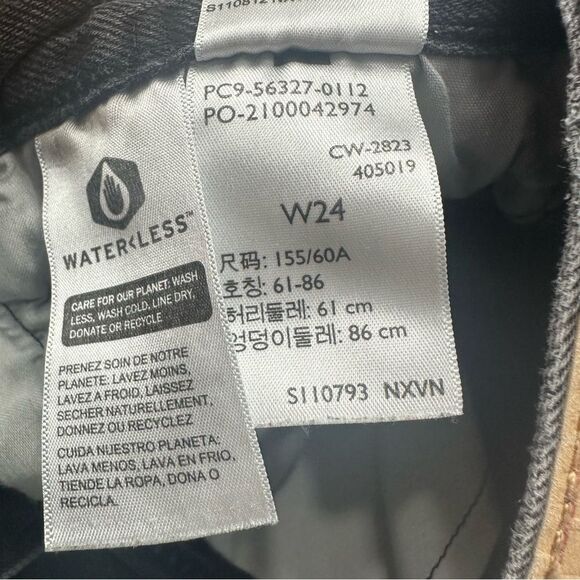 LEVI 501 ORIGINAL FIT HIGH RISE WOMEN'S SHORTS black size 24 - Picture 7 of 8